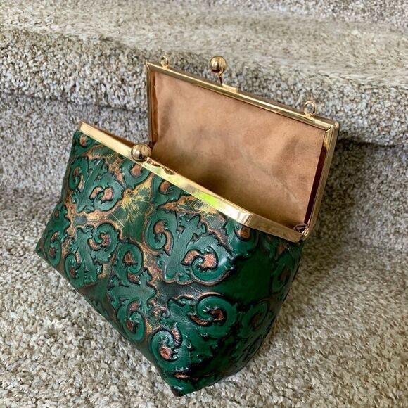 Handmade Genuine Leather Floral Embossed Kisslock Box Bag/Cosmetics case - Picture 14 of 16